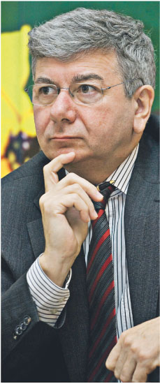 "<strong>Egzaminy</strong> <strong>na</strong> aplikacje prawnicze zostaną zlikwidowane"