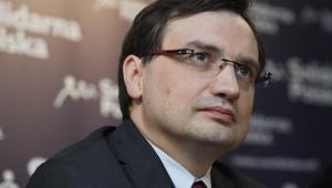 Ranking najlepszych i najgorszych europosłów. Na czele Sidonia Jędrzejewska i Zbigniew Ziobro