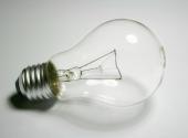Cachunki gospodarstw domowych wzrosną średnio o 3,26 zł miesięcznie w przypadku grupy odbiorców płacących jednakową cenę energii przez całą dobę, którzy średnio zużywają 1500 kWh rocznie - tzw. grupa G11.