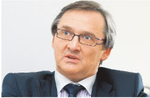 "Zamiast kas dla lekarzy najpierw możliwość odliczania VAT"