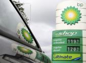 British Petroleum ma kolejny problem. Nie dość, że usuwanie ropy z Zatoki Meksykańskiej kosztowało koncern już 2 mld dolarów, to każdego dnia koncern traci kilkaset tysięcy wskutek bojkotu klientów. fot. bloomberg