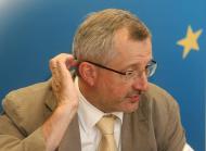 "Delegacja polskich socjalistów w PE, a dołączył się do tego także szef naszej frakcji Martin Schultz, sformułowała pytanie do Komisji Europejskiej, które dotyczy przyszłości polskiego przemysłu stoczniowego" - powiedział Siwiec.