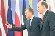 Wczoraj w Warszawie szefowie rządów Polski, Litwy (Andrius Kubilius na zdjęciu z prawej), Łotwy i Estonii rozmawiali o projektach zwiększających bezpieczeństwo energetyczne w Europie Fot. Radek Pietruszka/PAP