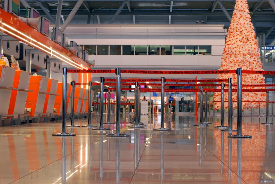 Lotnisko chopina w Warszawie - Terminal 2. Fot. Shutterstock