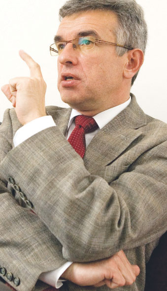 Jak dodał wiceminister Haber, reforma doprowadzi do równouprawnienia wszystkich ZOZ-ów, zarówno tych publicznych, jak i niepublicznych. Fot. GP