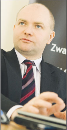 "<strong>Pracę</strong> <strong>magisterską</strong> można oprzeć na innych tekstach"