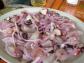 Ceviche - czyli duma narodowa Peru, jest rodzajem sałtki z owoców morza. Sposób przyrządzenia jest bardzo prosty - surową rybę zalewa siesokiem z limonki, dodając cebulę, paprykę i sól. fot.flickr/Yogma
