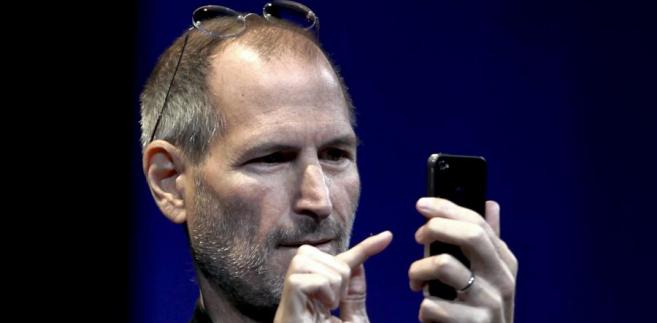 Najbardziej cennym szefem na świecie jest Steve Jobs z Apple'a.