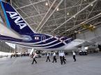 Boeing 787 w barwach japońskiej linii lotniczej ANA. Fot. Bloomberg