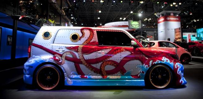 Specjalny design Toyoty Scion xB prezentowanej na New York International Auto Show (NYIAS) w Nowym Jorku, USA