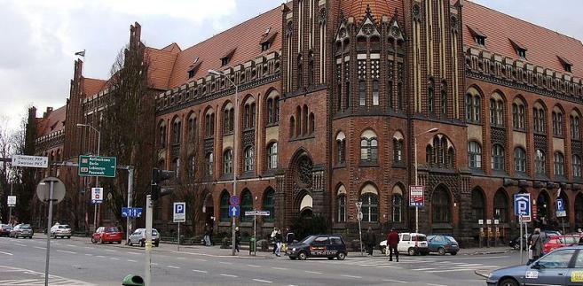 Najtańsza z polskich najdroższych ulic: <b>Al. Niepodległości w Szczecinie </b> (autor: Kapitel)