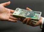 Badania przeprowadzone przez nadzór finansowy wykazały, że 10 spośród 37 największych banków stosuje zbyt łagodne kryteria oceny zdolności do spłaty zadłużenia.