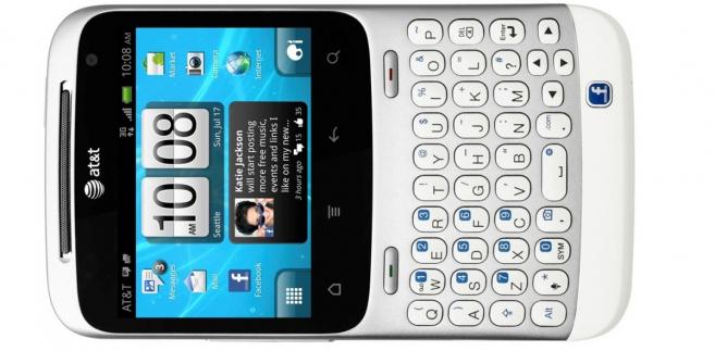 HTC Status jest pierwszym telefonem wyposażonym w tzw. "Facebook Button"