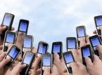 SMS-y, telefony Fot. Shutterstock