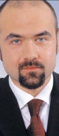 <strong>Komu</strong> i na jakich warunkach <strong>przysługuje</strong> <strong>urlop</strong> <strong>wychowawczy</strong>