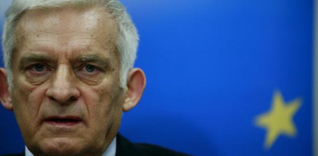 Szef PE Jerzy Buzek