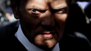 Premier Donald Tusk po spotkaniu z osobami niepełnosprawnymi w Spółdzielni Socjalnej „Rybka" podczas wizyty na Śląsku. Fotografia Tomasza Jodłowskiego dla "Rzeczpospolitej" otrzymała pierwsze miejsce za zdjęcie pojedyncze w kategorii "Portret" ósmej edycji konkursu fotografii prasowej BZ WBK Press Foto 2012.