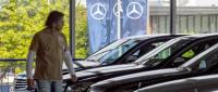 Salon pełen mercedesów we Frankfurcie