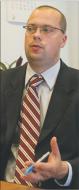 "Pierwsza ocena negatywna nie powinna być przyczyną zwolnienia"