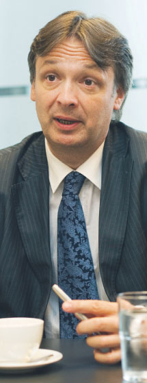Petr Ivánek, od lipca 2008 r. prezes zarządu CEZ Polska. Przez 3 lata pracował w ČEZ w Bułgarii, gdzie m.in. brał udział w przejęciach bułgarskich spółek dystrybucyjnych przez ČEZ Fot. Marek Matusiak