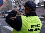 Czy strażnicy miejscy będą rewidować zatrzymanych