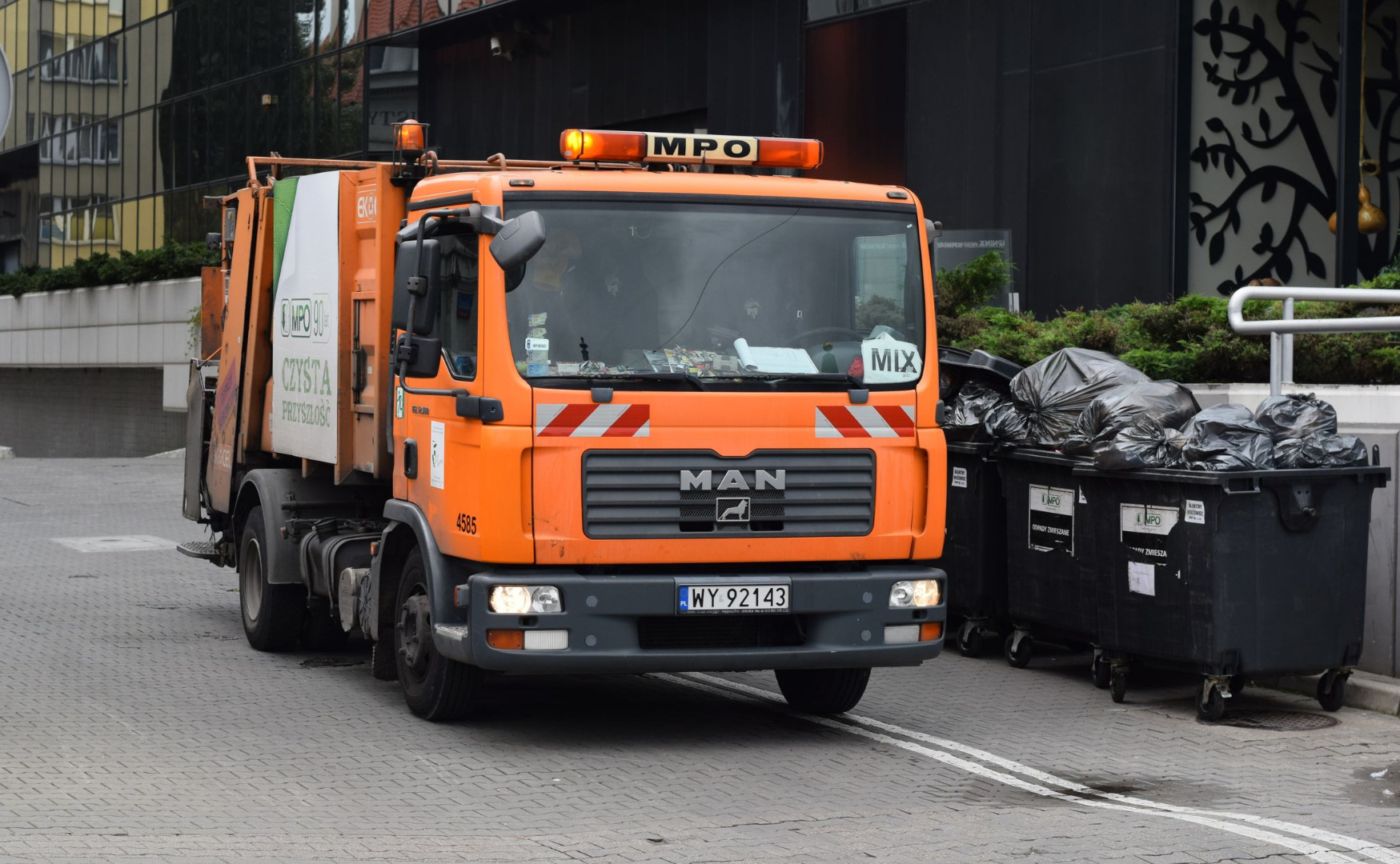 Warszawska śmieciarka
