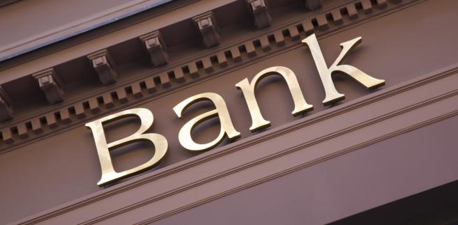 W krajach zachodnich ten podatek miał być rekompensatą za środki budżetowe skierowane na ratowanie banków zagrożonych upadłością w wyniku kryzysu finansowego 2008‒2010 albo pobierano go w celu budowy dodatkowego funduszu na wypadek przyszłego krachu. W Polsce nie było kryzysu bankowego, przynajmniej w sektorze komercyjnym