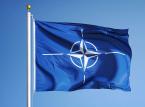 NATO przeciw wirusowi i propagandzie