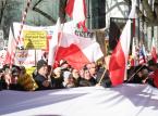 Kluby "Gazety Polskiej" popierają zmiany w sądach. Demonstracja pod TK