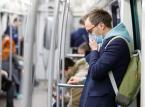 Kłopotliwa maska antywirusowa. Do którego pojemnika na śmieci powinna trafić?