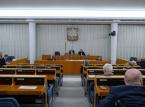 "Obostrzenia stosowane w sposób uznaniowy i nierówny". Senat wzywa do przestrzegania zasady równości wobec prawa